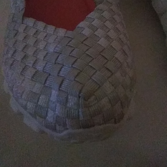 Shoes - Picture 4 of 4